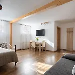 Holiday Lake Appartement *