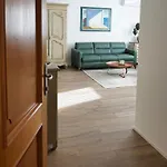 Holiday Lake Appartement *