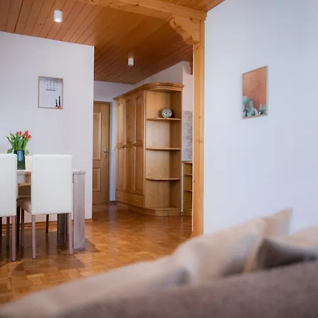 Holiday Lake Апартаменты Блед