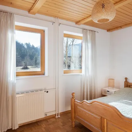 Holiday Lake Apartment Bled
