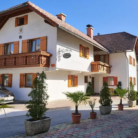 Holiday Lake * Блед