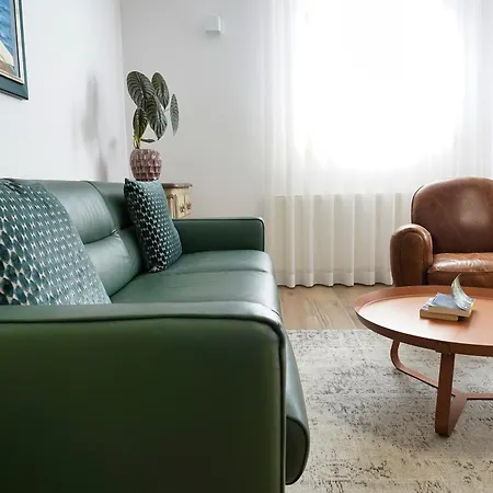 Апартаменты Holiday Lake *