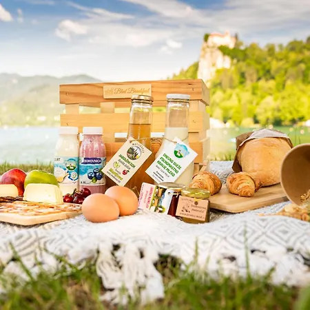 Holiday Lake Daire Bled