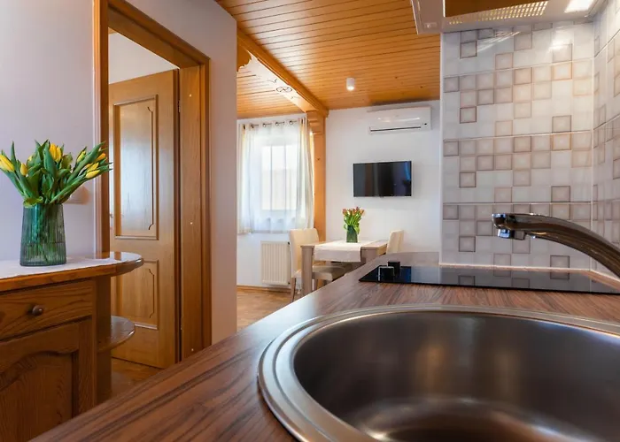 Holiday Lake Apartman